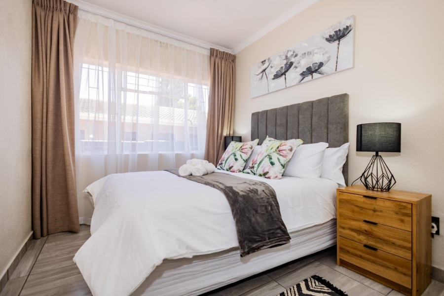 To Let 3 Bedroom Property for Rent in Protea Heights Western Cape